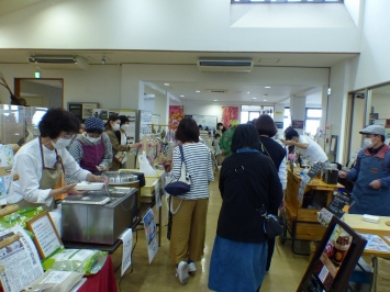 ビジターセンター内でのソラフェス、ハンドメイドのお店１２軒